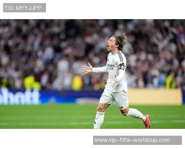 皇马十冠荣耀再续传奇足球史诗展现无与伦比的王者风范 皇马十冠荣耀再续传奇足球史诗展现无与伦比的王者风范