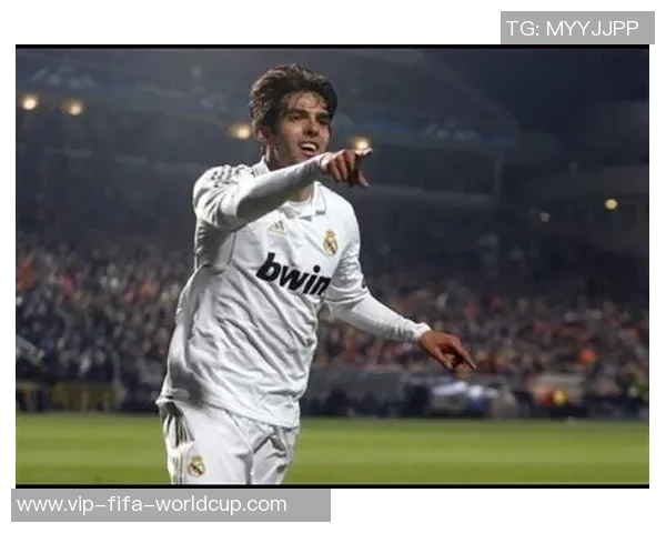 足球卡卡的辉煌历程与影响力分析在知乎上的热议与讨论 足球卡卡的辉煌历程与影响力分析在知乎上的热议与讨论